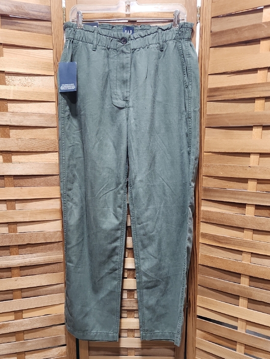 GAP Pants - GAP Olive Green Easy Twill Pant Women M Straight Leg Slacks Cotton Lyocell
